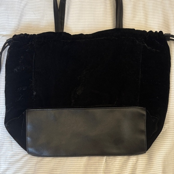 Victoria's Secret Black Velvet Tote - Picture 4 of 9